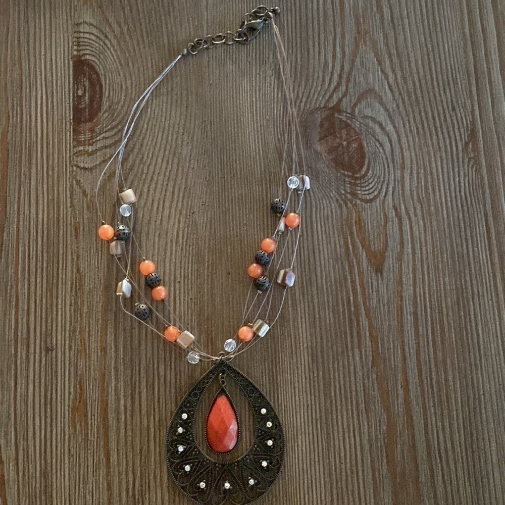 Necklace EUC - Picture 3 of 3